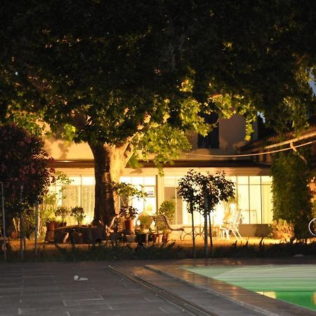 مبيت وإفطار Entraigues-sur-la-Sorgue La Ferme De Tonton Jules Et Mame Julia المظهر الخارجي الصورة