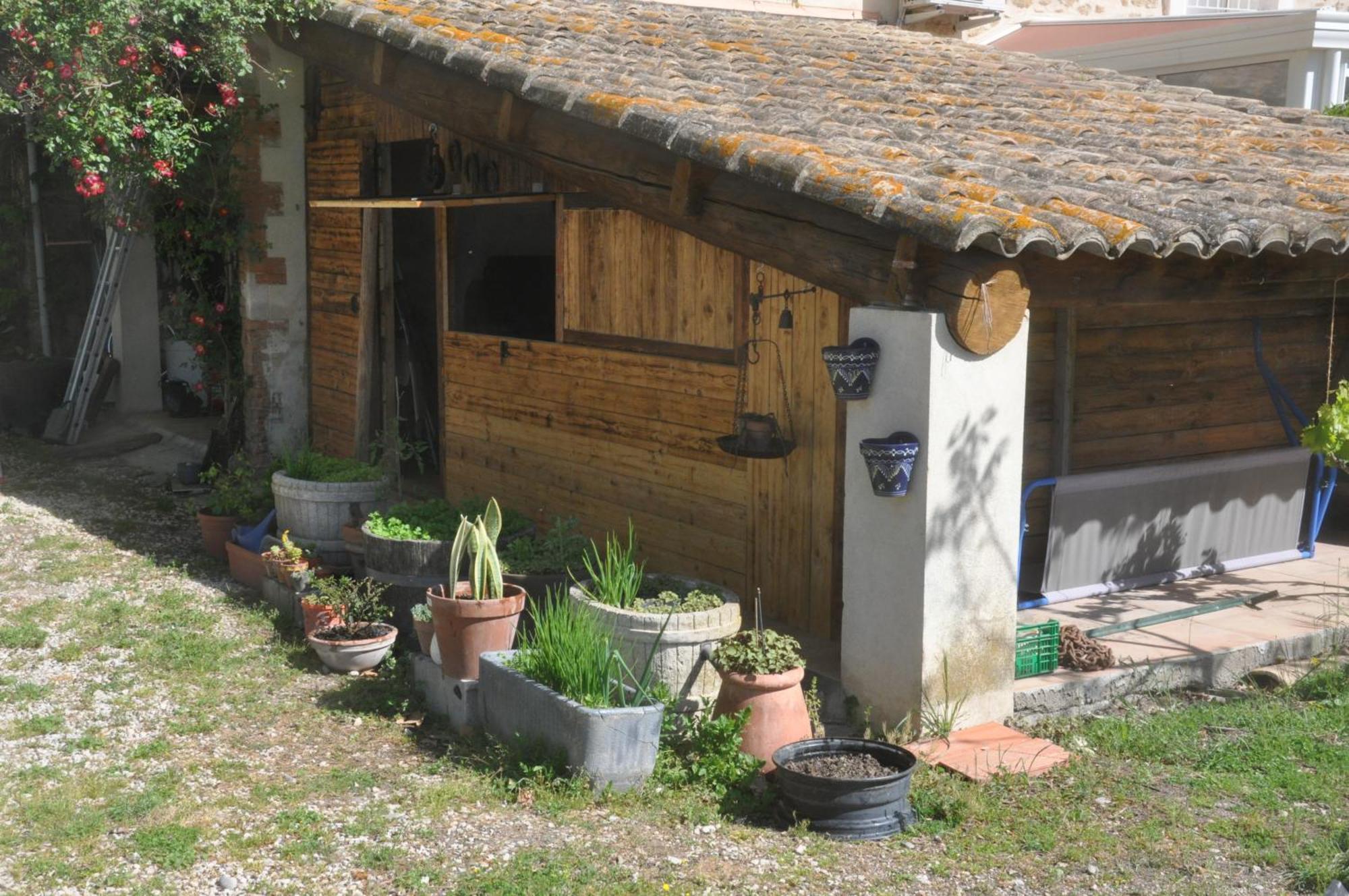 مبيت وإفطار Entraigues-sur-la-Sorgue La Ferme De Tonton Jules Et Mame Julia المظهر الخارجي الصورة